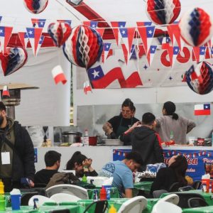 Fiestas Patrias: cómo funcionará el comercio los días 18 y 19 de septiembre