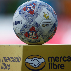 La programación de la fecha 23 de la Liga de Primera: cuándo juegan Colo Colo, la U y la UC
