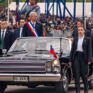 Kast destaca rol de las FF.AA. en la Parada Militar: “Garantiza la defensa de nuestras fronteras”
