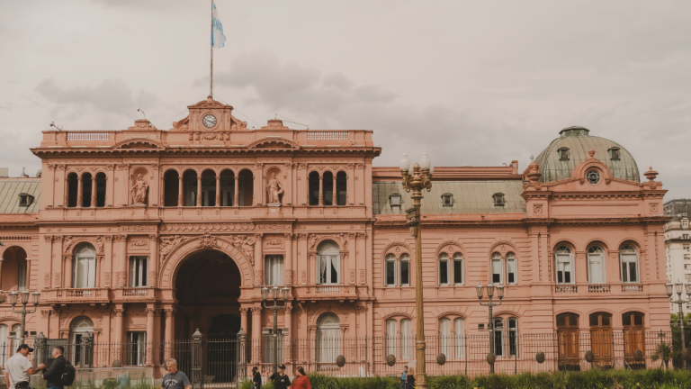 Casa Rosada asegura que Gobierno de Kast apoya boicot a empresas que operen en Islas Malvinas