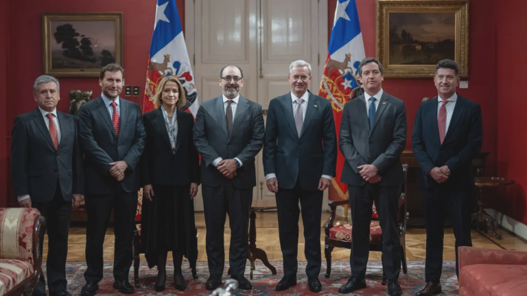 Kast se reúne con presidente ejecutivo de CAF e impulsar agenda de inversión de USD 6.000 millones en Chile