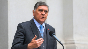 Alvarado no se achica ante Evelyn Matthei: 