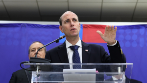 Arrau confirma que abogado formalizado fue contratado durante el Gobierno de Boric