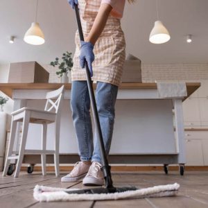 ¿Corresponde aguinaldo a las trabajadoras de casa particular? revisa qué dice la norma