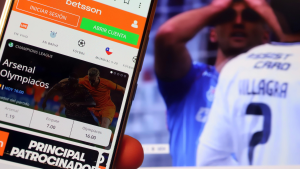 Golpe al fútbol chileno, Naya Fácil y Nano Calderón: los 42 sitios de apuestas online que Subtel ordenó bloquear