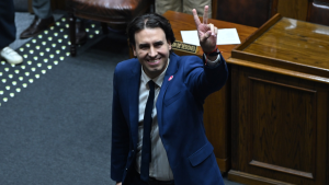 Oposición retoma control de la Comisión de Constitución con Mirosevic y apuesta por desahuciar acuerdo administrativo pierde peso