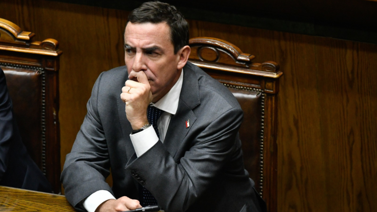 Esperando a Rabat: el día en que el oficialismo se quedó sin libreto