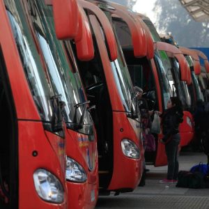 La demanda que enfrenta a filial de Pullman Bus con Codelco por perjuicios de más de $79 mil millones