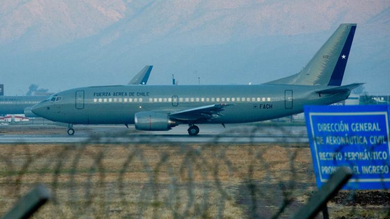 Chile suma dos mil expulsiones de extranjeros: ingreso por pasos no habilitados lidera las causales