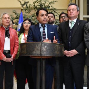 Democracia Cristiana da luz verde a avanzar en acusación constitucional contra ministro Rabat