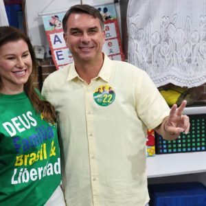 “Quien no debe, no teme”: Lula critica salida de Flávio Bolsonaro en medio de investigaciones