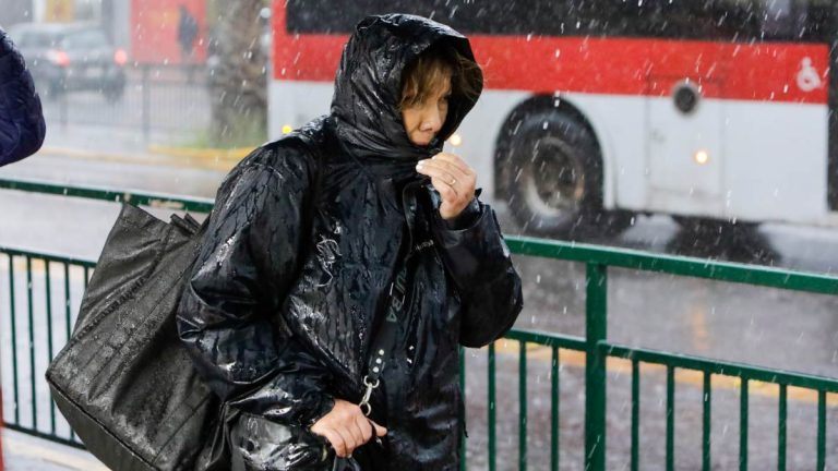 Tormentas eléctricas y granizos: Senapred declara alerta preventiva para la RM