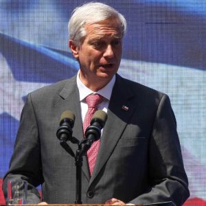 Encuesta Criteria: Kast alcanza un 28% de aprobación y su desaprobación cae a 60%