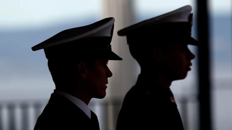 Detienen a otros dos funcionarios de la Armada por denuncia de violación grupal en Rapa Nui