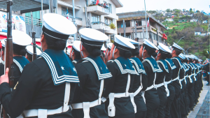 Las razones de la Armada para desvincular a los dos marinos imputados por violación grupal en Rapa Nui