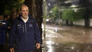 Biministro De Grange y aluvión en Las Condes: 