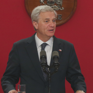 Kast ante fin de Yo Elijo mi PC y recortes a Liceos Bicentenarios en Presupuesto 2027: 