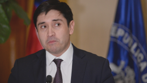 Calisto pone al Gobierno contra las cuerdas: desafuero mantiene en vilo mayoría oficialista en el Senado