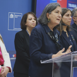 El proyecto del Minsal para dar permiso a padres y así cuidar a hijos tras intento de suicidio