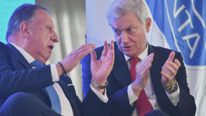 Camioneros defienden gestión del Gobierno ante quinta alza consecutiva del diésel