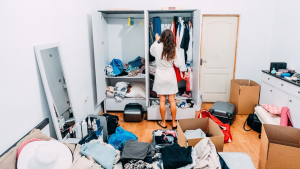 Estudio revela que el 77% acumula objetos que no sabe dónde guardar en su hogar