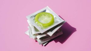 Kimono, LifeStyles y Skyn: ISP alerta por 16 preservativos que no pueden venderse en Chile