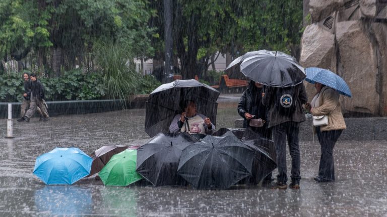 Lluvia en Santiago: el pronóstico del tiempo para esta semana en la RM y regiones