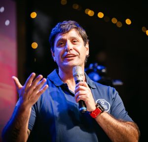Felipe “Pipo” Olavarría, fundador de Miradas Compartidas: “Lo que hacemos es chasconear la discapacidad”