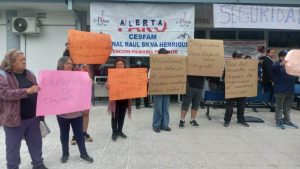 Trabajadores de Cesfam de Puente Alto advierten paro indefinido desde el lunes tras ataque al recinto