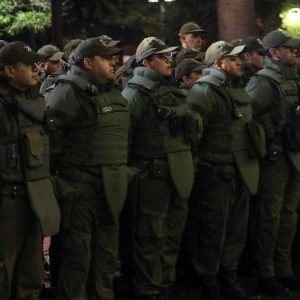 Reglas de Uso de la Fuerza (RUF): los escenarios en que Carabineros y PDI podrían disparar sus armas